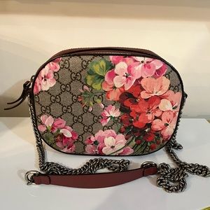 Gucci Bloom Chain crossbody
